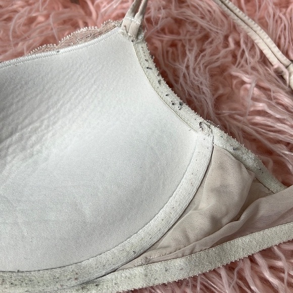 Victoria’s Secret Lingerie Set - Picture 6 of 9